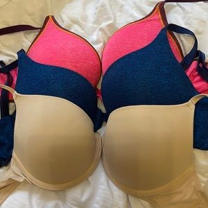 3 Victoria’s Secret push-up bras 32C